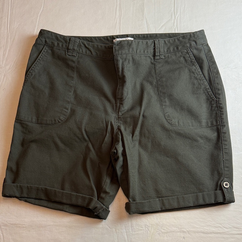 Coldwater Creek Women's Olive Bermuda Shorts Cuff Detail Size 14P